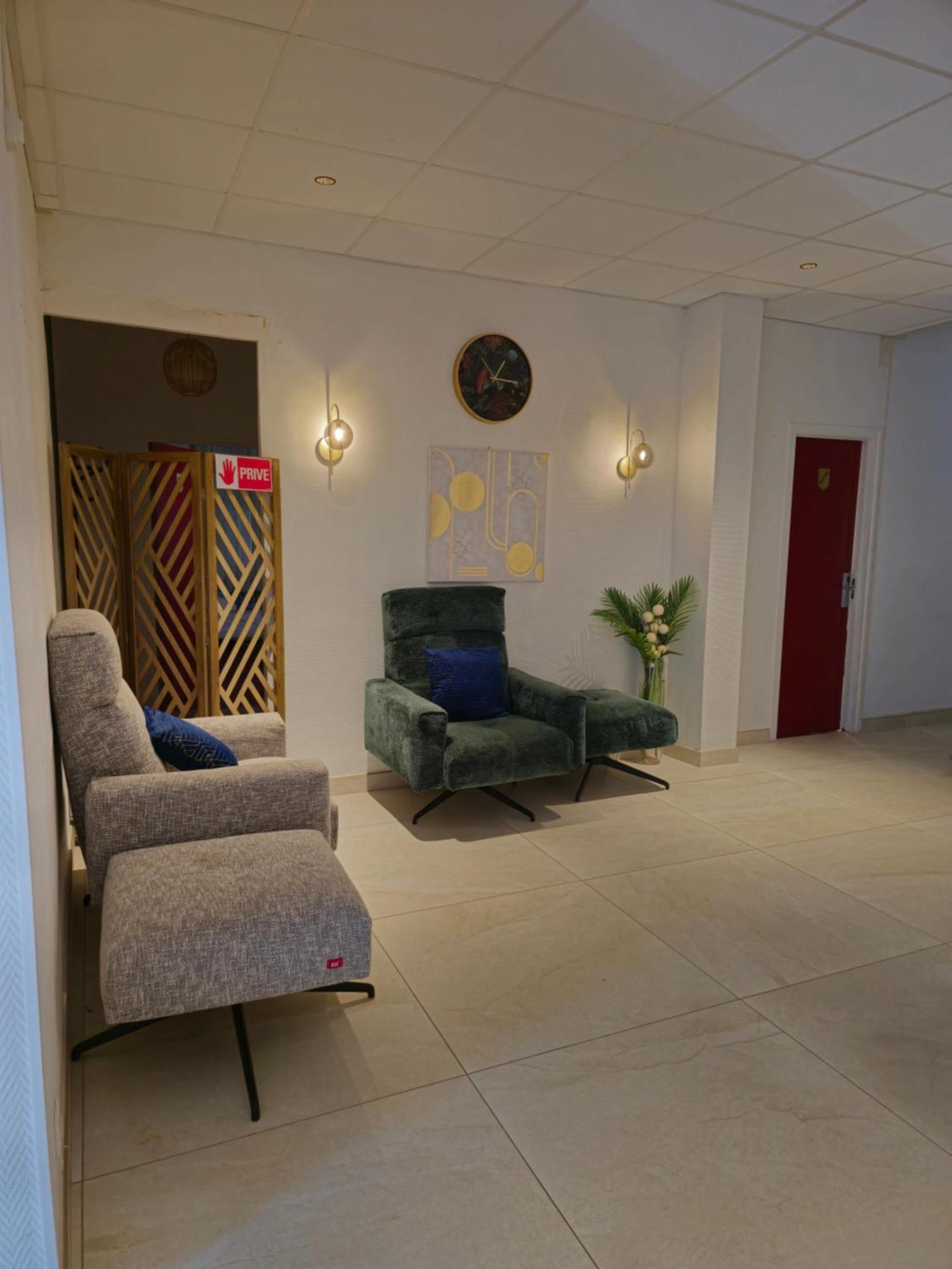 נרבון Hotel L'Alsace-Gare Sncf מראה חיצוני תמונה